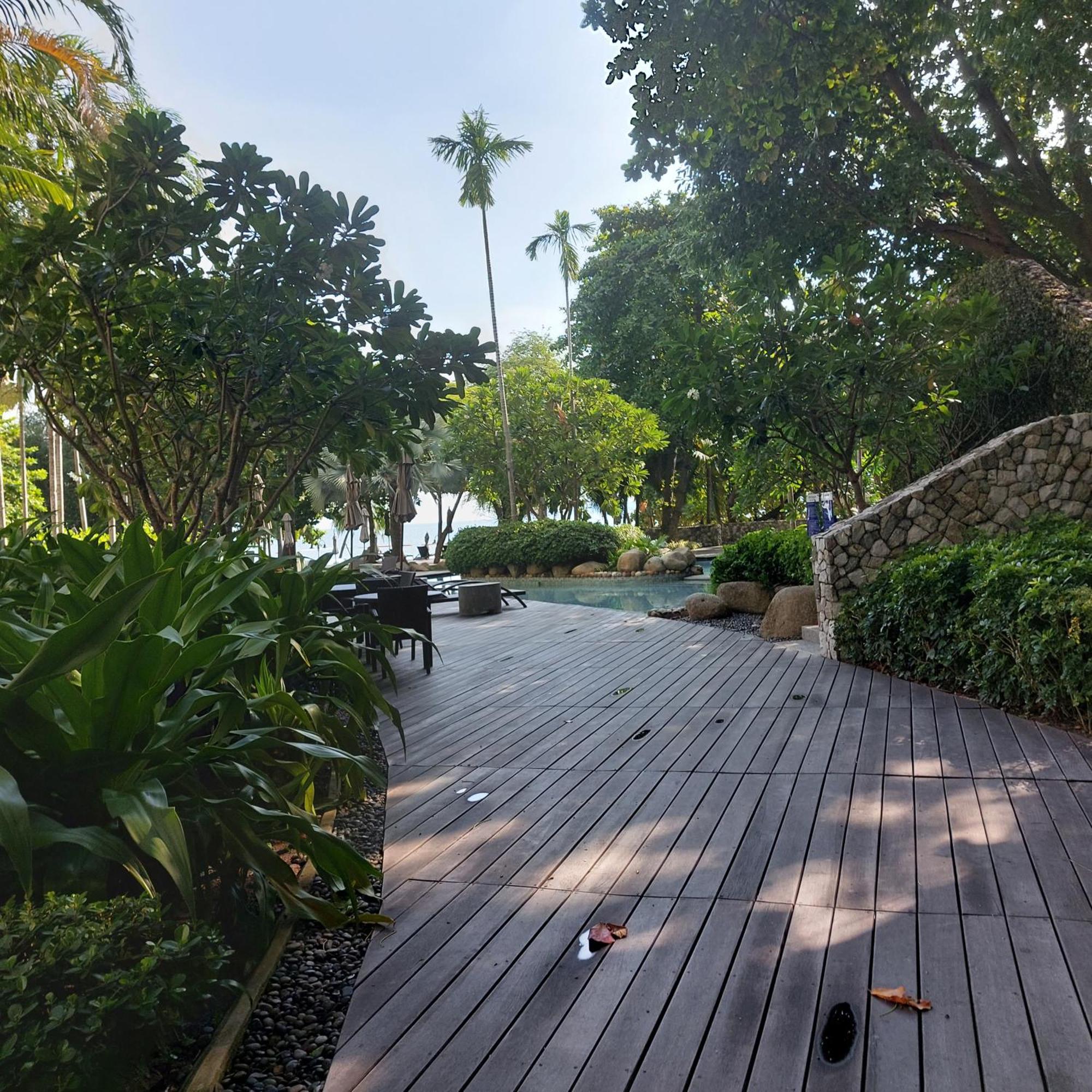 Sea View Apartment In Pattaya Exterior photo